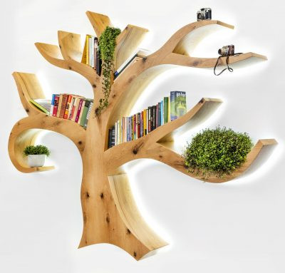Fa formájú design könyvespolc LED világítással