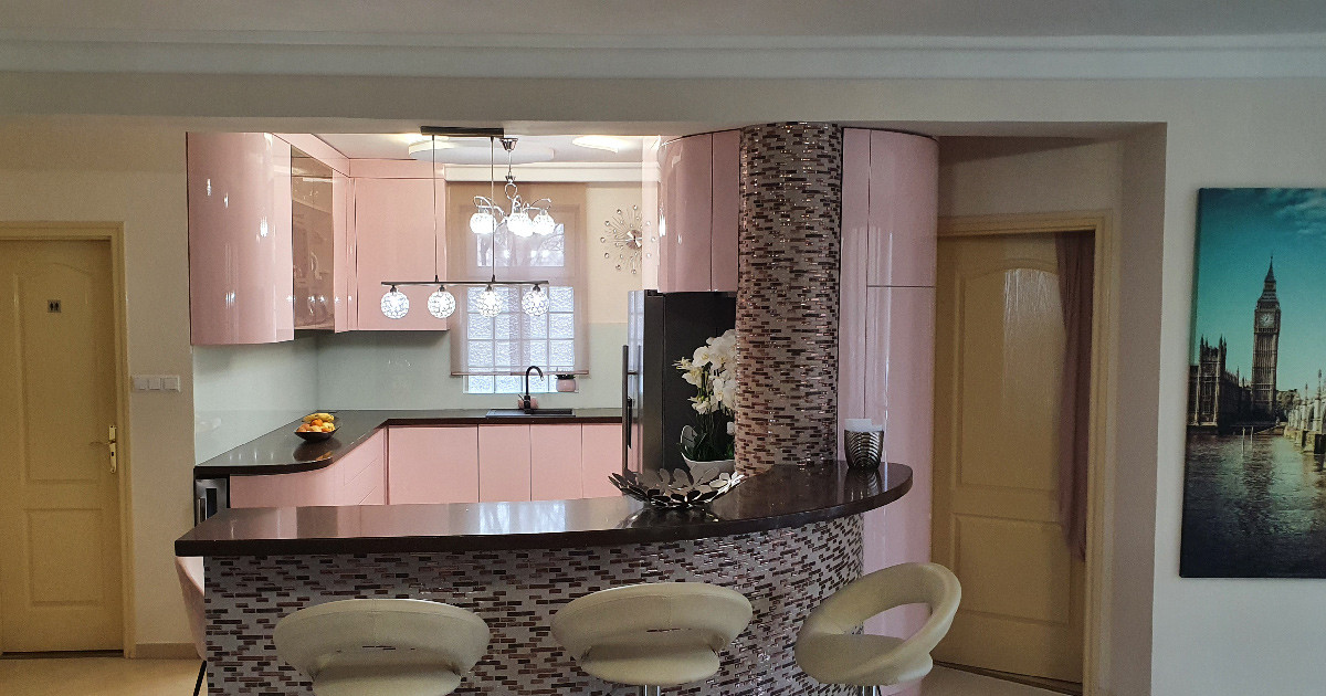 Rózsaszínű konyha luxus kivitelben